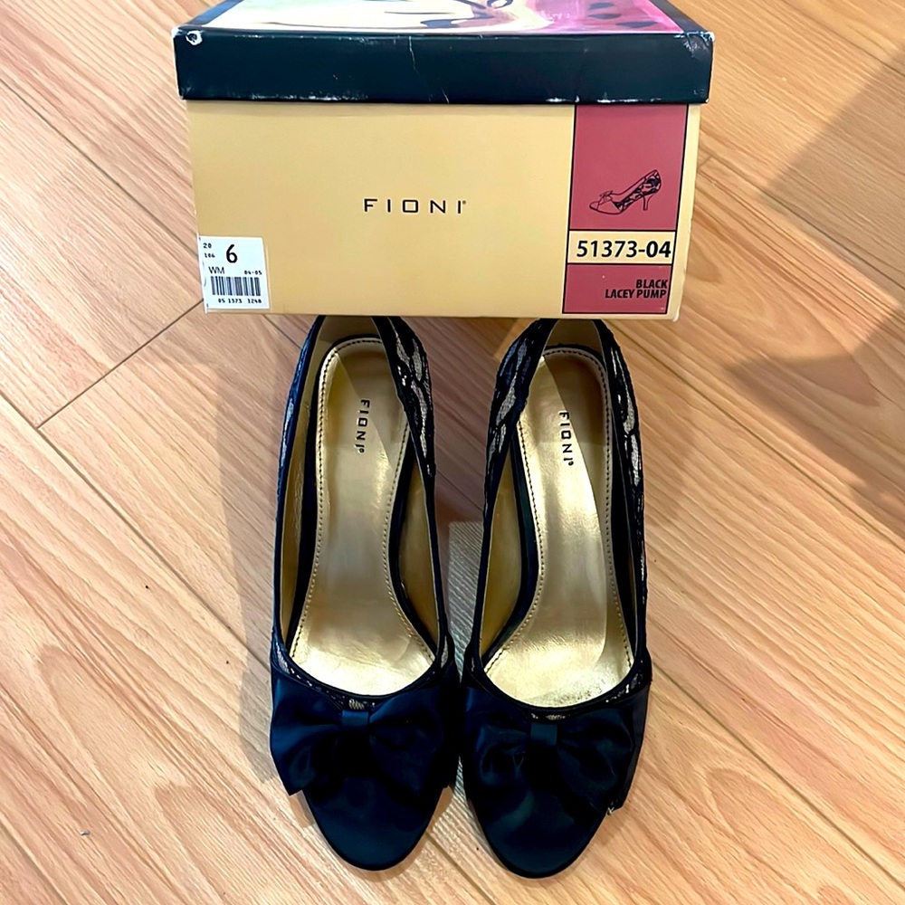 Women’s party shoes